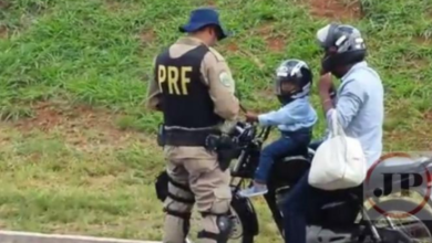 Nova lei de trânsito, mulheres de moto.