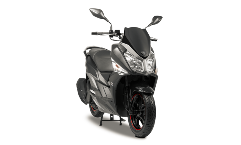 Scooter Dafra Cruisym 150.