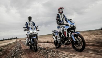 Duas motos Africa Twin